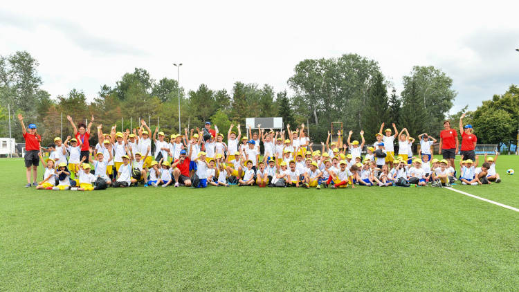 Aplică acum la proiectul internațional Open Fun Football Schools 2023!