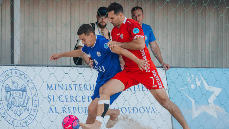 Fotbal pe plajă. Campionatul European EBSL. Ziua 1