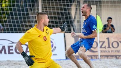 Fotbal pe plajă. Moldova se califică în premieră în semifinalele Campionatului European, după victoria cu Bulgaria 3-1. Bravo, tricolori!