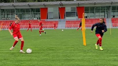Naționala feminină a început pregătirile pentru meciul cu Elveția