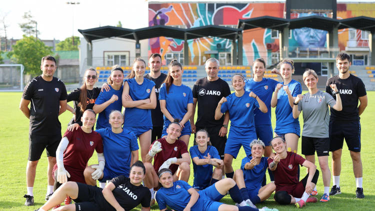 Fotbal feminin. Naționala, ultimul antrenament înaintea duelului cu România