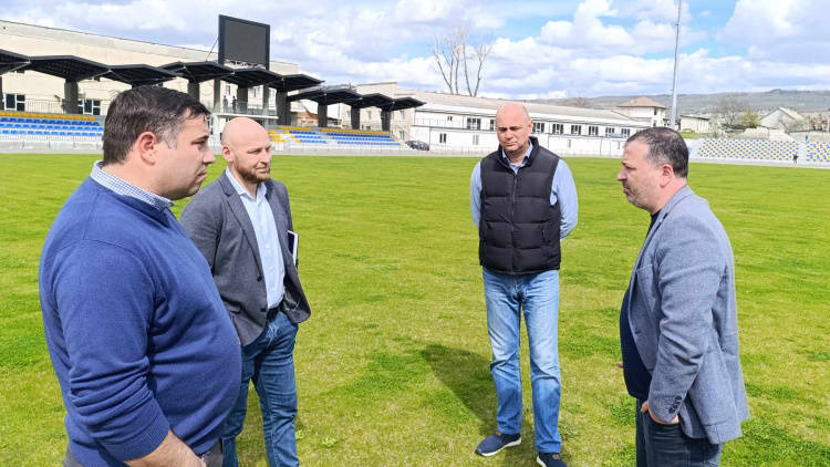 Președintele FMF, Leonid Oleinicenco anunță planuri ambițioase pentru fotbalul din Nisporeni