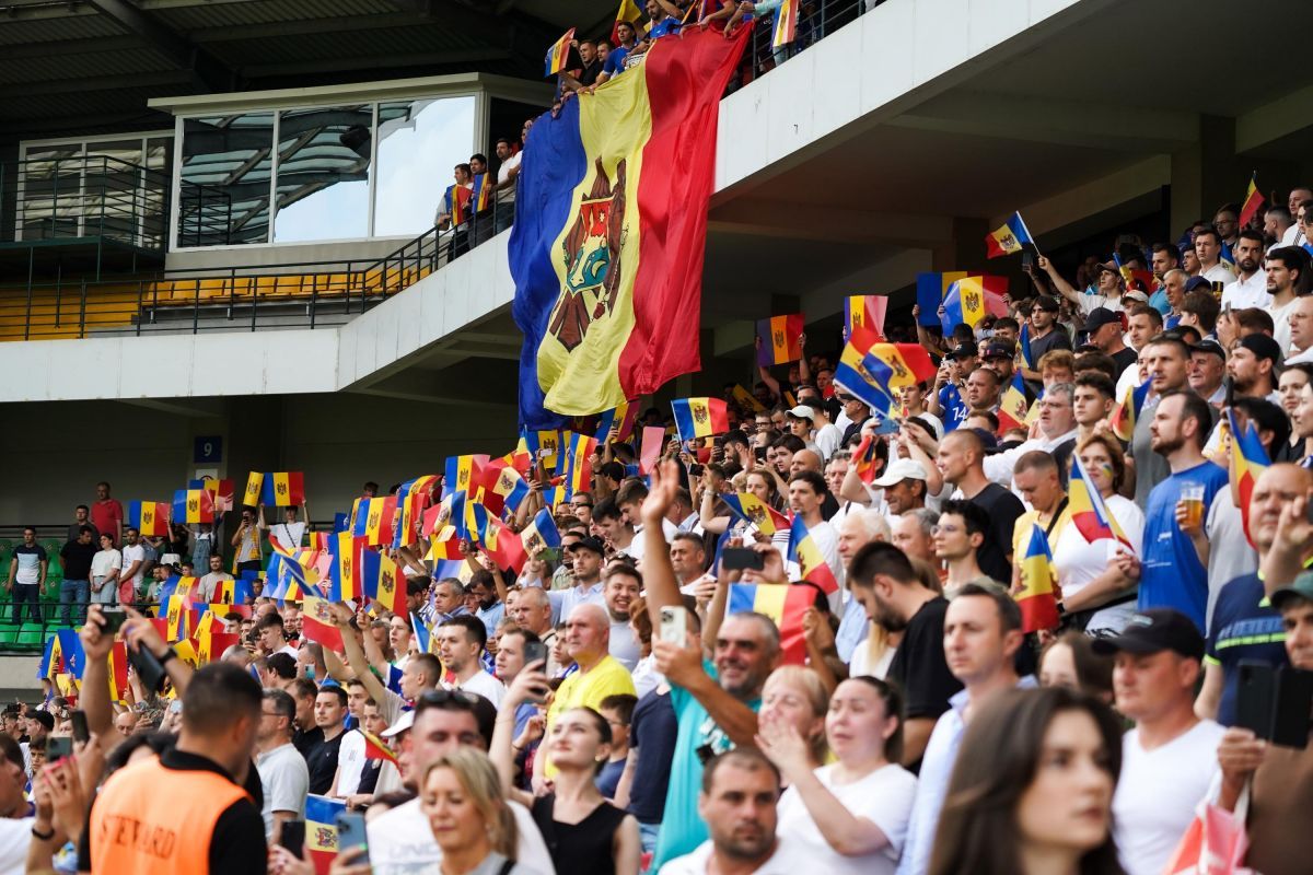 fans%20nationala 12804 1742507984