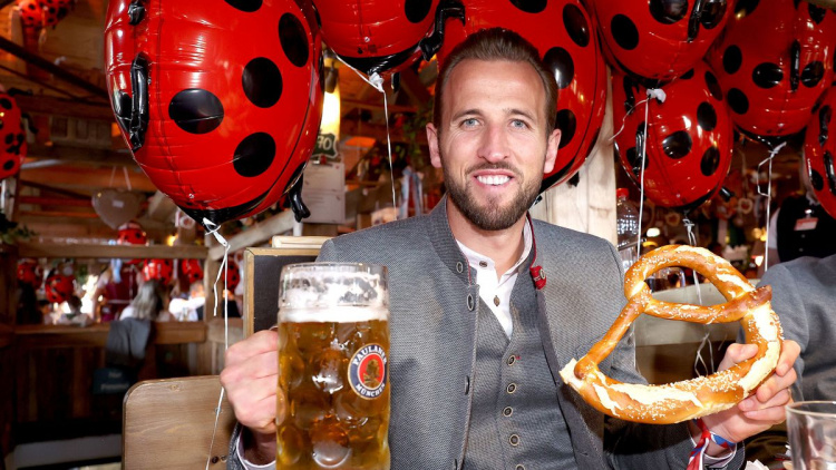 Bayern Munchen a mers la Oktoberfest