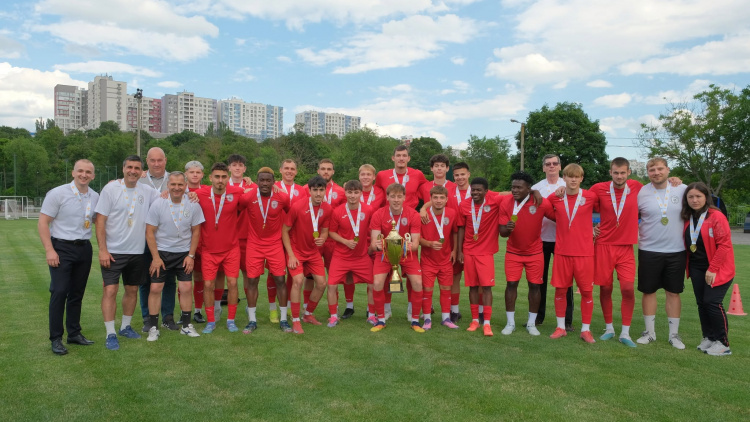 FC Politehnica UTM, premiată pentru titlul de câștigătoare a Ligii 1