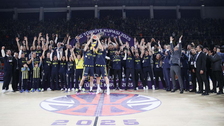 Fenerbahce a câștigat Euroliga de baschet