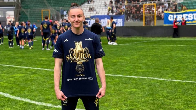 Fotbal feminin. Natalia Munteanu, campioană a Turciei cu Fenerbahçe