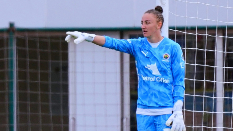 Fotbal feminin. Natalia Munteanu, vicecampioană a Turciei cu Fenerbahçe