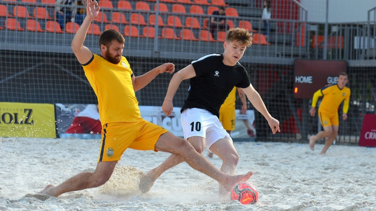 Fotbal pe plajă. Campionatului Moldovei a ajuns la faza play-off. Vezi perechile din sferturile de finală