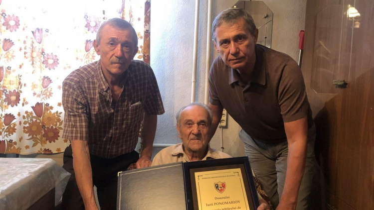 Iurii Ponomariov, la 97 de ani!
