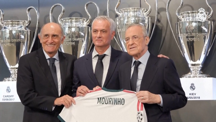 Jose Mourinho, prezentat oficial la Real Madrid