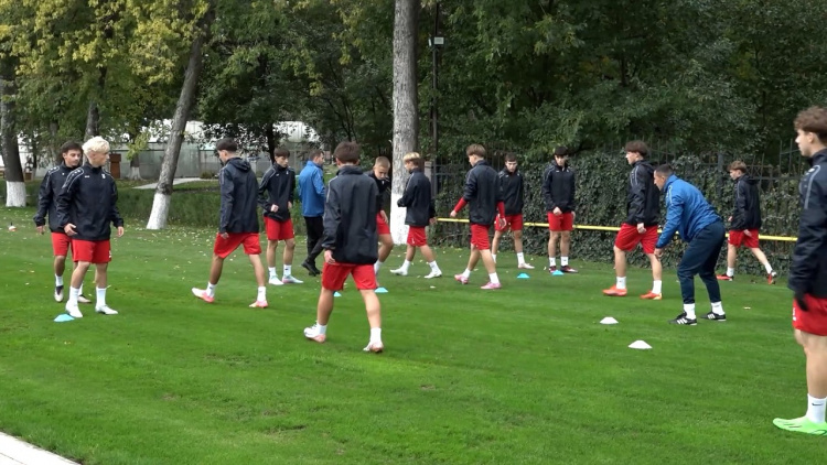 Juniorii U17, dublă amicală cu Ungaria