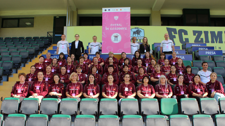 Lecții de fotbal pentru educatori