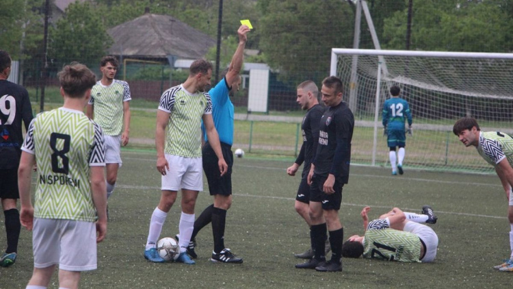 Liga 1. Totalurile sezonului 2024/2025. Cartonașe galbene și roșii
