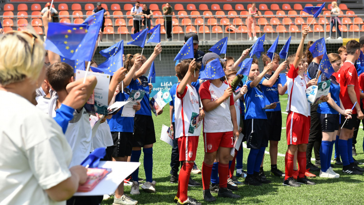 Liga ”Fotbal în Școli” și-a desemnat campionii