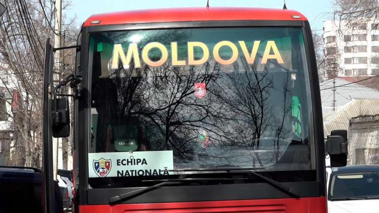 Lilian Popescu a sunat adunarea