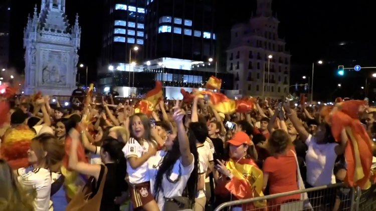 Madrid în sărbătoare, Buenos Aires în lacrimi