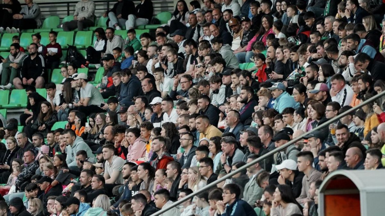 Unde mergem în weekend să privim fotbal