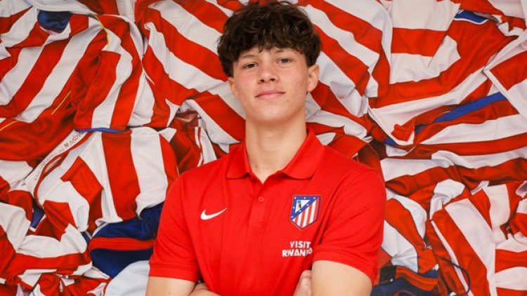 Octavian Ghiaur a semnat primul contract profesionist cu Atletico Madrid