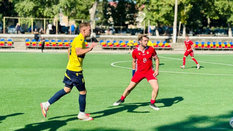 Polițiștii vor juca fotbal în cele mai bune condiții