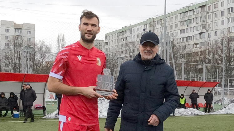 Radu Gînsari și-a primit trofeul pentru cel mai bun atacant al anului 2023