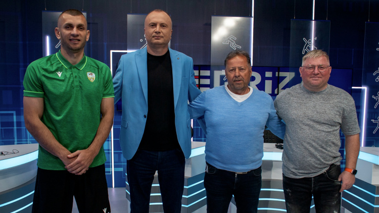 Repriza, cu Ștefan Burghiu, Petru Efros și Sergiu Japalău