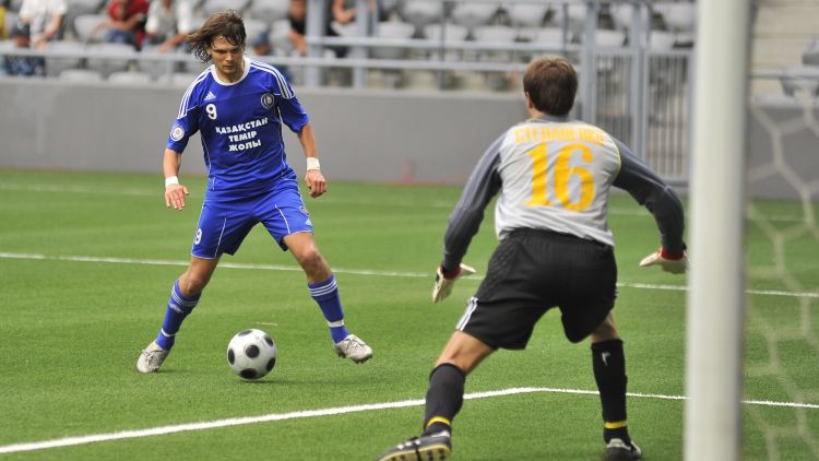 Retro Fotbal. În ce campionate străine jucau fotbaliștii moldoveni acum 10 ani  
