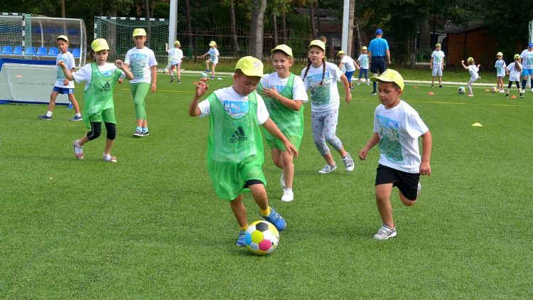 Săptămâna UEFA a fotbalului de mase. Proiectul Open Fun Football Schools Moldova