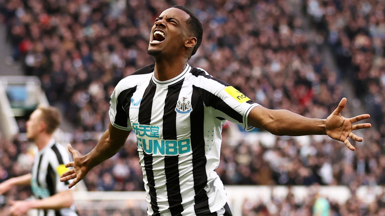 Scandalul dintre Newcastle și Isak continuă