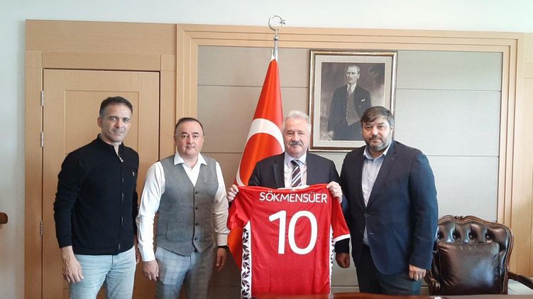Selecționerul Engin Firat, în vizită la Ambasadorul Turciei în Republica Moldova
