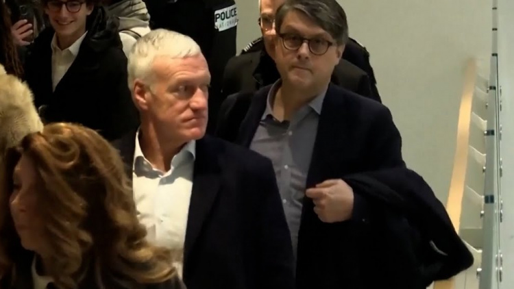 Selecționerul Franței cere condamnarea unui jurnalist