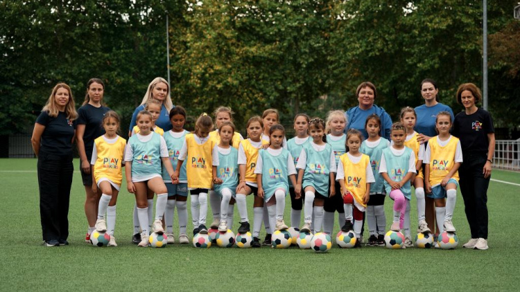 Seminar pentru antrenorii Playmakers