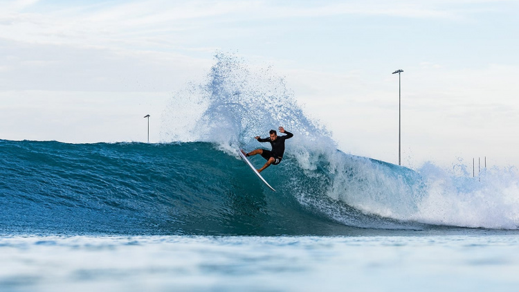 Surf extrem în Abu Dhabi