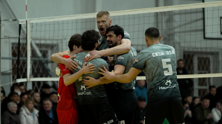 Suspans în finala Campionatului Moldovei la volei