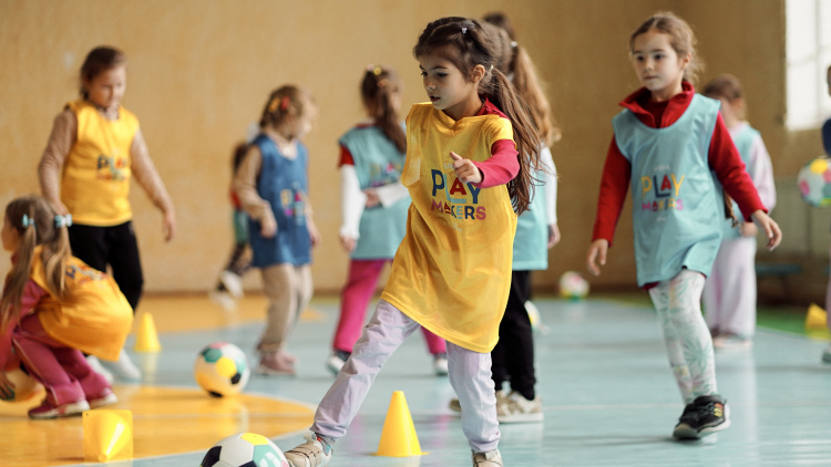 UEFA Playmakers. În vizită la CSFF Orhei și L.T. „Onisifor Ghibu” din Orhei