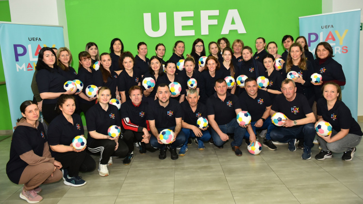 UEFA Playmakers. Seminar de instruire a antrenorilor 