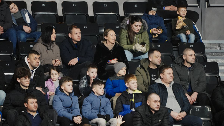 Unde mergem în weekend să privim fotbal