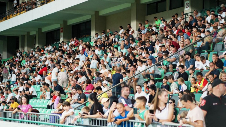 Unde urmărim fotbal în weekend