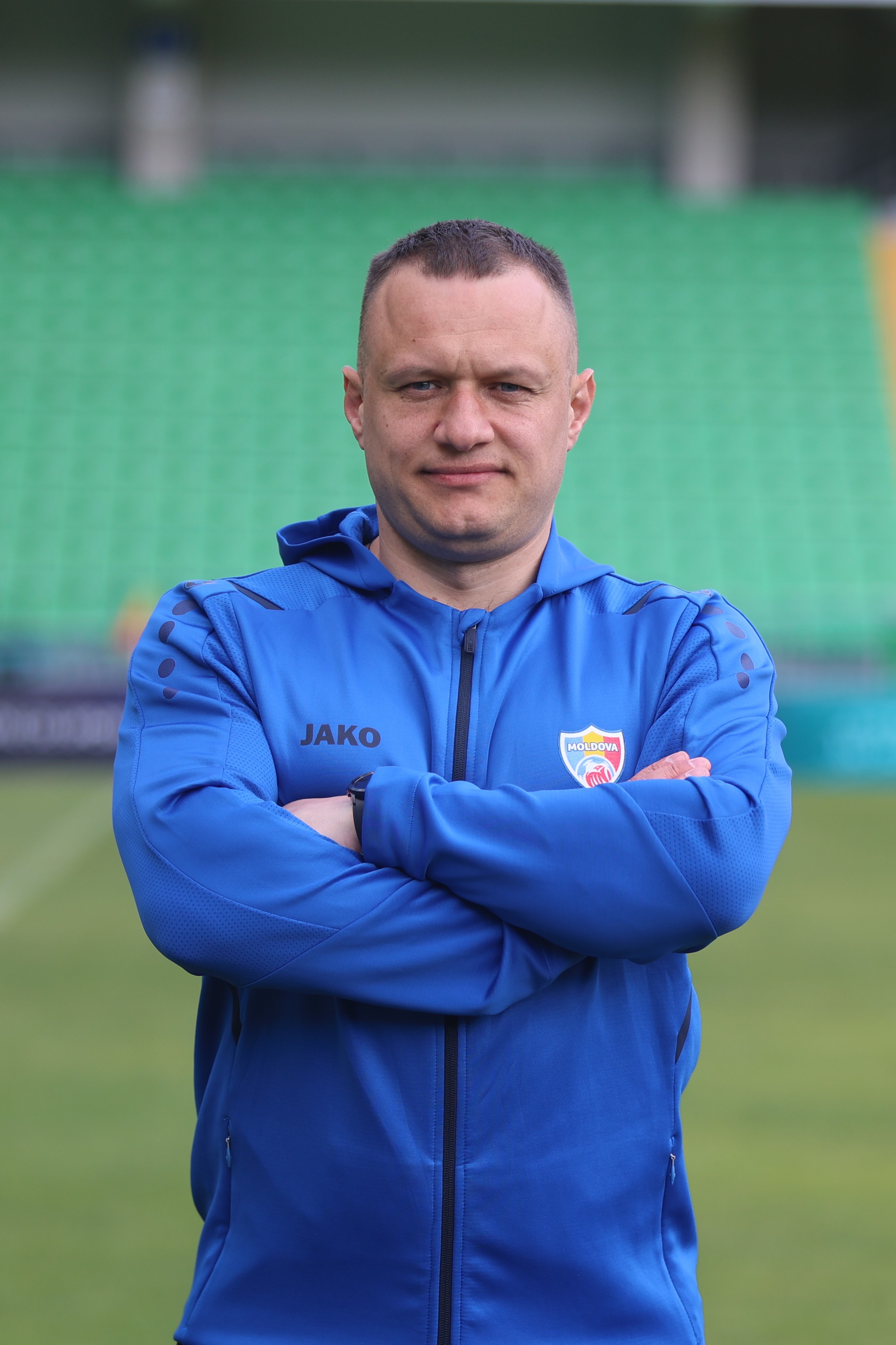 rusLAN RomaNOV